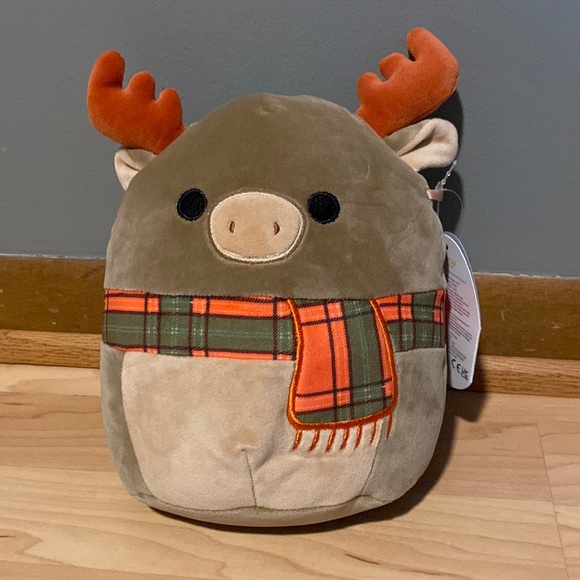 SQUISHMALLOW Other - BRAND NEW SQUISHMALLOW 7.5”! YEAR 2023! NWT. SMOKE FREE HOME!